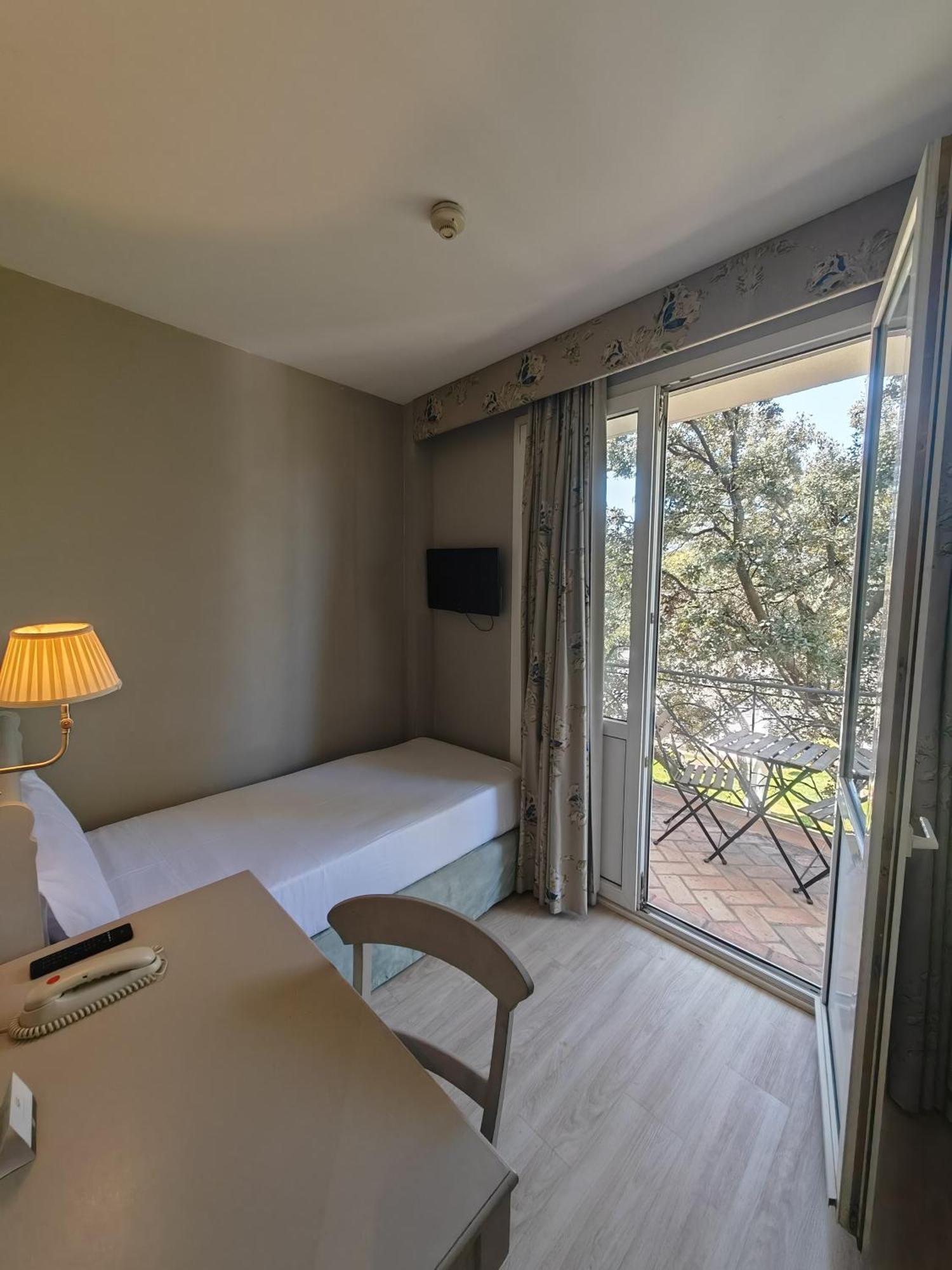 Hotel Pax Torrelodones Exterior foto
